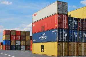 Import z Chin - samodzielnie czy z pośrednikiem?